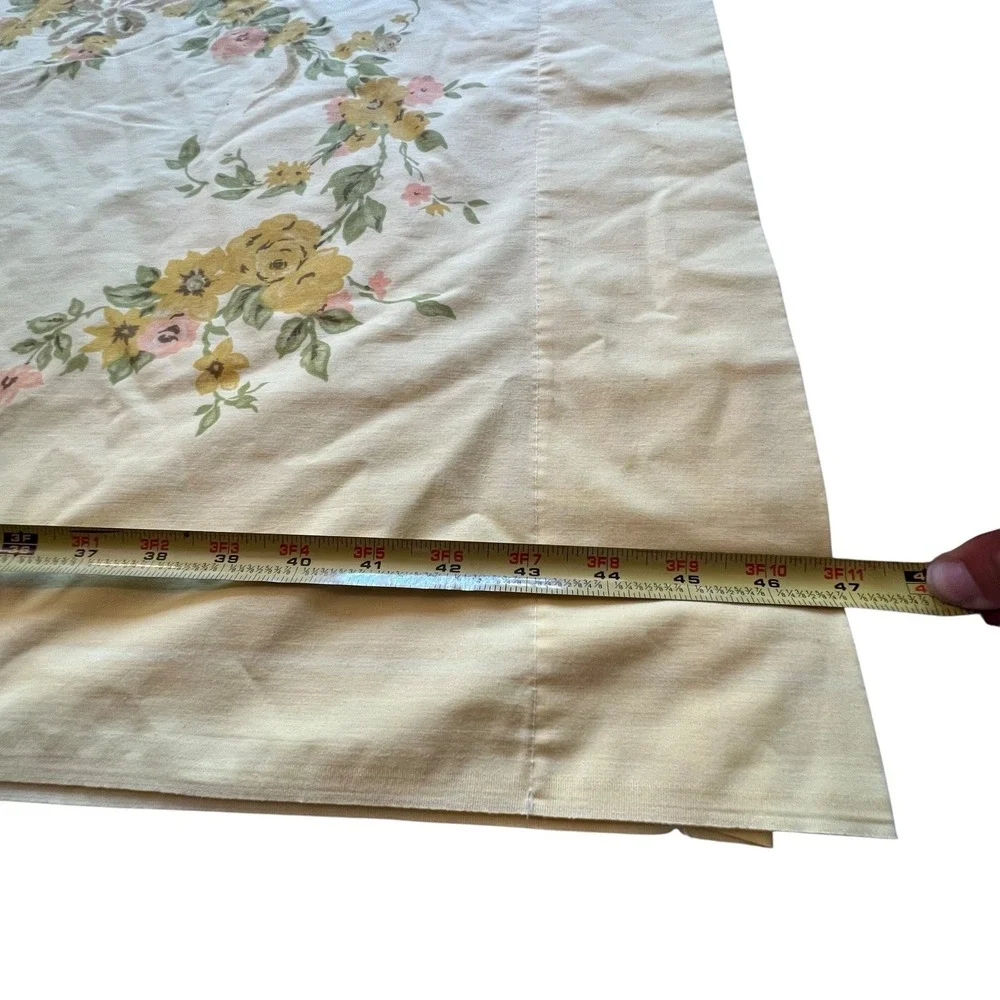 Vintage JC Penneys Flat Sheet Yellow Gold Ribbon Floral Bedsheet‎